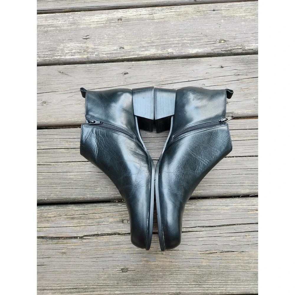 Vintage Lee Riveted Tucker Ankle Boots Black Leather Block Heel Zip Up Size 9.5M